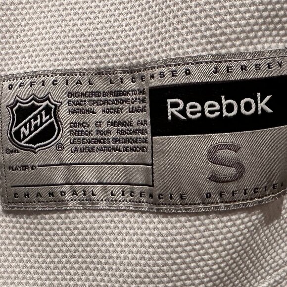 Vintage Reebok NHL Men's Small Phoenix Coyotes Hockey Players Jersey - Picture 4 of 6